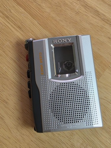 Sony handheld cassette - handheld,